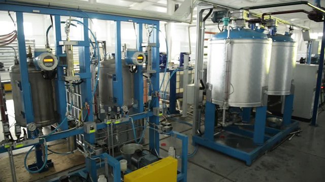 Manufacturing facility. Polyurethane foaming system.