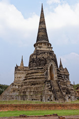 Fototapeta premium Ayutthaya archaeological Park, Wat Phra Si Sanphet - Thailand
