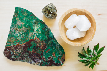 Bowl of Quartz with Chrysocolla Stone Slice, Pyrite and Echeveria