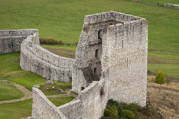 Fototapeta na wymiar The ruins of Spis Castle in eastern Slovakia