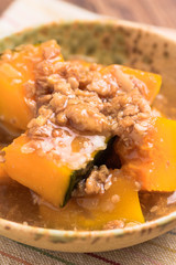 カボチャの鶏ひき肉あんかけ