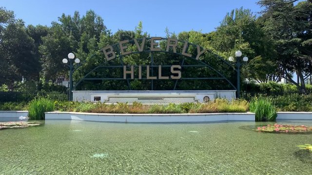 Beverly Hills Park Establishing Scenery Shot