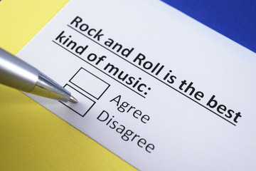 Obraz premium Rock and Roll is the best kind of music: Agree or Disagree?