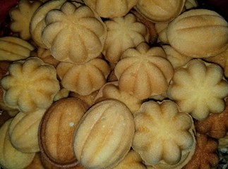 Bahulu, a traditional Malaysian snack made from flour and eggs