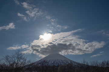 太陽と雲と羊蹄山（Sun, clouds and Mt. Yotei）