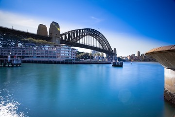 Obraz premium Sydney Harbour Australia on a sunny clear blue sky day with the turquoise colours of the bay