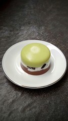 green white chocolate pudding cake