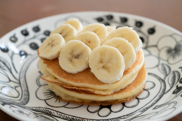 自宅でお菓子作り　フルーツパンケーキ　バナナ