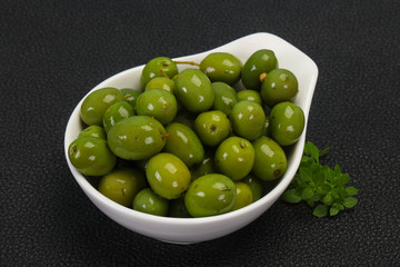 Green Campo Real olives in the bowl