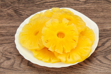 Marinated pineapple rings in the bowl
