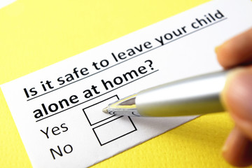 Obraz premium It is safe to leave your child alone at home? Yes or no?