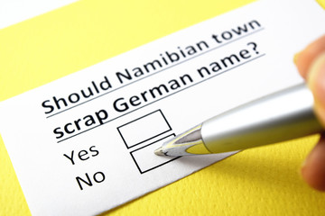 Obraz premium Should Namibian town scrap German name? Yes or no?