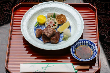 料亭の牛肉ステーキ