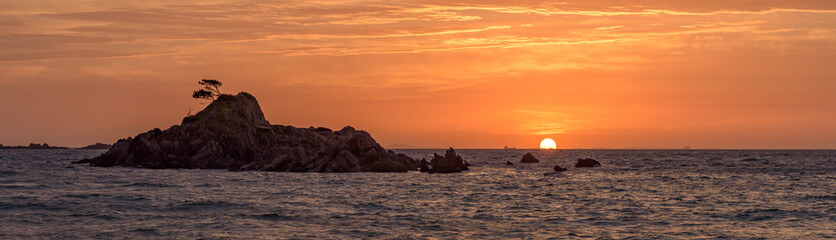 福岡県糸島市野北海岸の夕日
