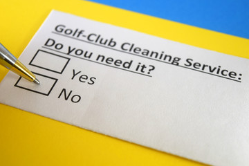 Obraz premium One person is answering question about golf club cleaning service.