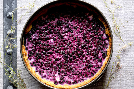 torta de mirtilo na tabela, vista de cima.