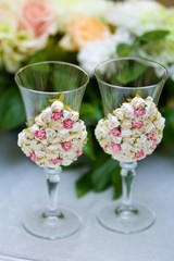 Crystal glasses for newlyweds wedding