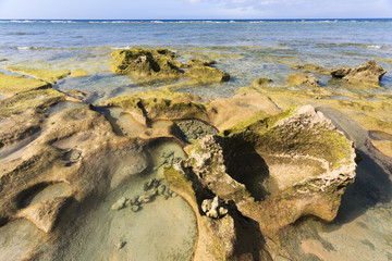 Fototapeta na wymiar 日本最南端、沖縄県波照間島・3月の海