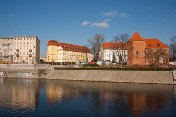 city, river, water, architecture, sky, panorama, europe, travel, building, cityscape, sea, harbor, bridge, town, view, urban, blue, landscape, skyline, reflection, italy, port, panoramic, old, boat