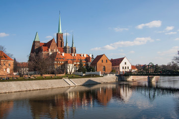river, city, architecture, church, town, water, cathedral, old, wroclaw, travel, tower, europe, bridge, building, regensburg, poland, sky, castle, cityscape, tourism, landscape, landmark, med
