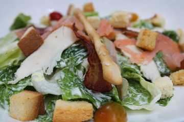 salad with chicken and vegetables