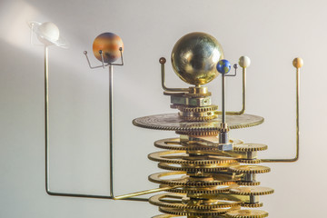 mechanism of the solar system planets