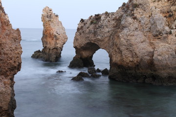 Paisajes de la zona de Algarve en Portugal