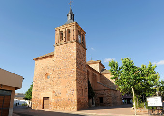 Fototapeta na wymiar Iglesia parroquial de Santa Ana en Granatula de Calatrava, un pueblo de la provincia de Ciudad Real, Castilla la Mancha, España