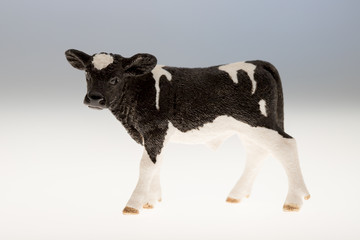 可愛い子牛のフィギュア模型