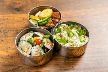 そうめんの和風弁当　Japanese cuisine noodles and sushi