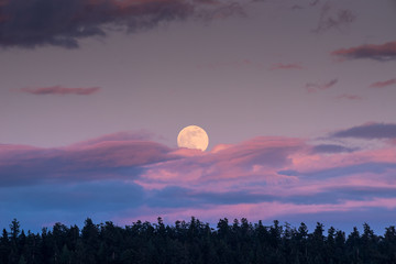 moonrise over the mountains