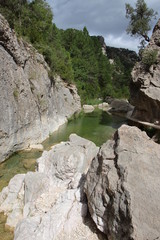 Rio en la zona de Beceite en Teruel