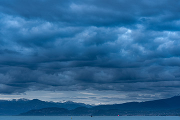 Obraz premium Lake Garda, clouds, Verona, italy