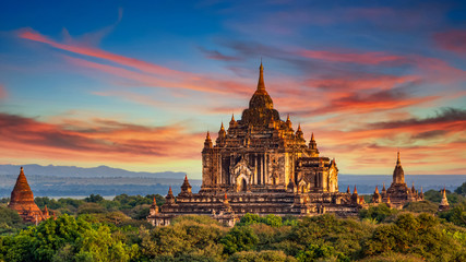 Asian ancient architecture archaeology temple in Bagan at sunset, Myanmar ananda temple in the Bagan Archaeological Zone Pagodas and temple of Bagan world heritage site, Myanmar, Asia. - obrazy, fototapety, plakaty