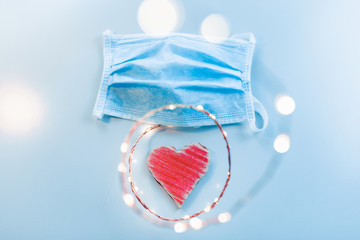 Cardiologo cura il cuore