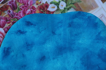 fondo abstracto azul con motivos florales