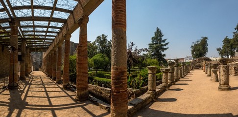 peristilo del teatro blue sky in merida badajoz