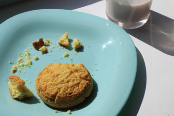Cookies on a blue plate