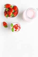 Strawberry yogurt with fresh berries