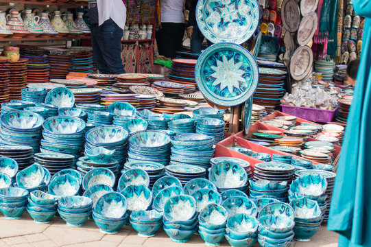 Tagine pots and Painted Clay plates in Jema el fna