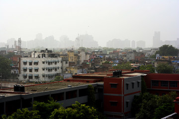 New Delhi, India: View of New Delhi on a morning blurred by smog