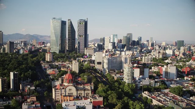 Ciudad de Mexico en tiempos de coronavirus drone view