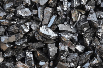 Coal anthracite of high quality with low ash content.