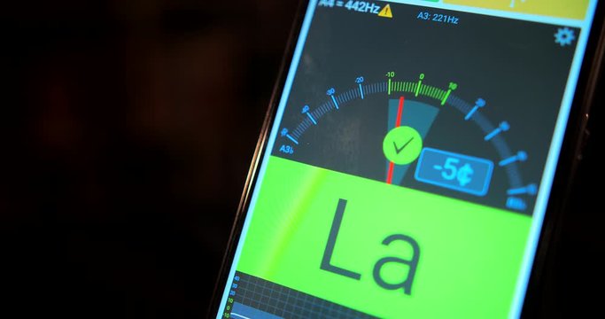 Instrument tuner app for smartphone