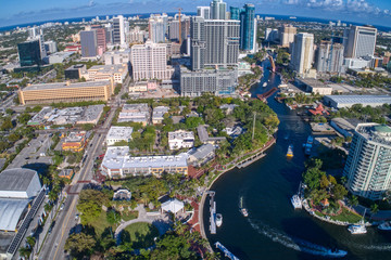 Fort Lauderdale is a Major City in Florida - obrazy, fototapety, plakaty