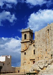 campanario de la isglesia parroquial de santa maria