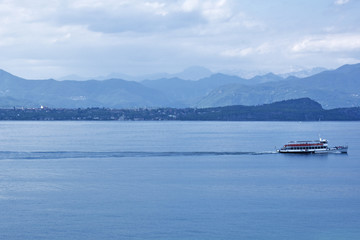 Traghetto sul lago di Garda