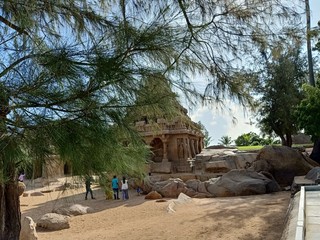 Mamallapuram : A world heritage place: Shore temple, Descent of the Ganges ,Pancha Rathas,Cave Temples ,The Shore Temple,structural temples 