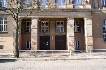 Lily-Braun-Gymnasium