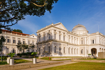 Obraz premium National Museum of Singapore and Marina Bay Sands in Singapore